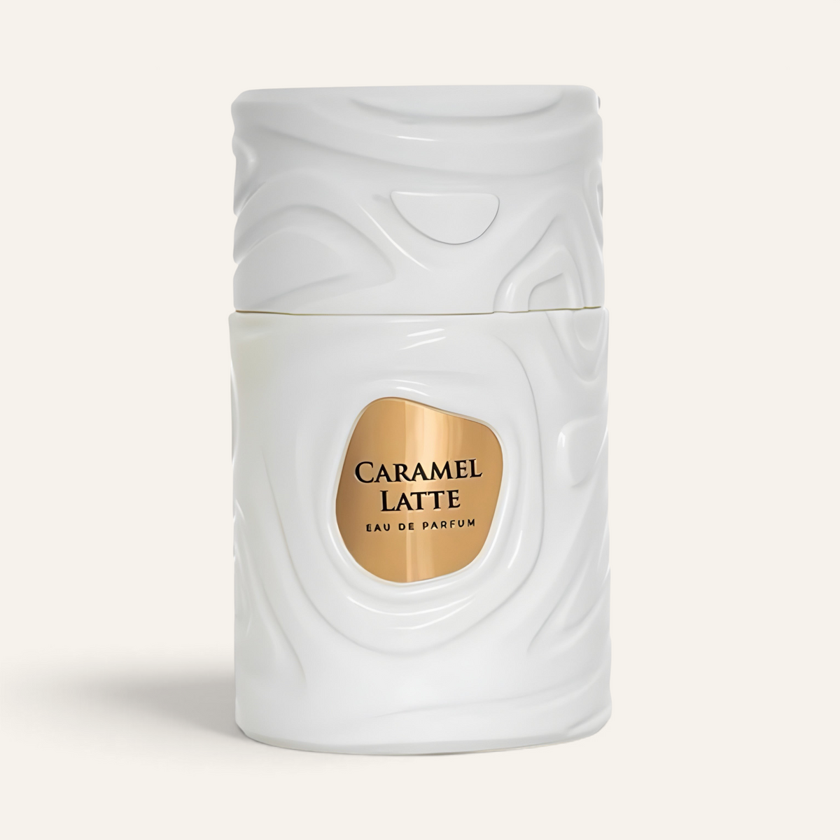 Flacone di profumo Caramel Latte di Le Bonheur Perfumes, fragranza gourmand orientale selezionata da NOOR Arabian Essence
